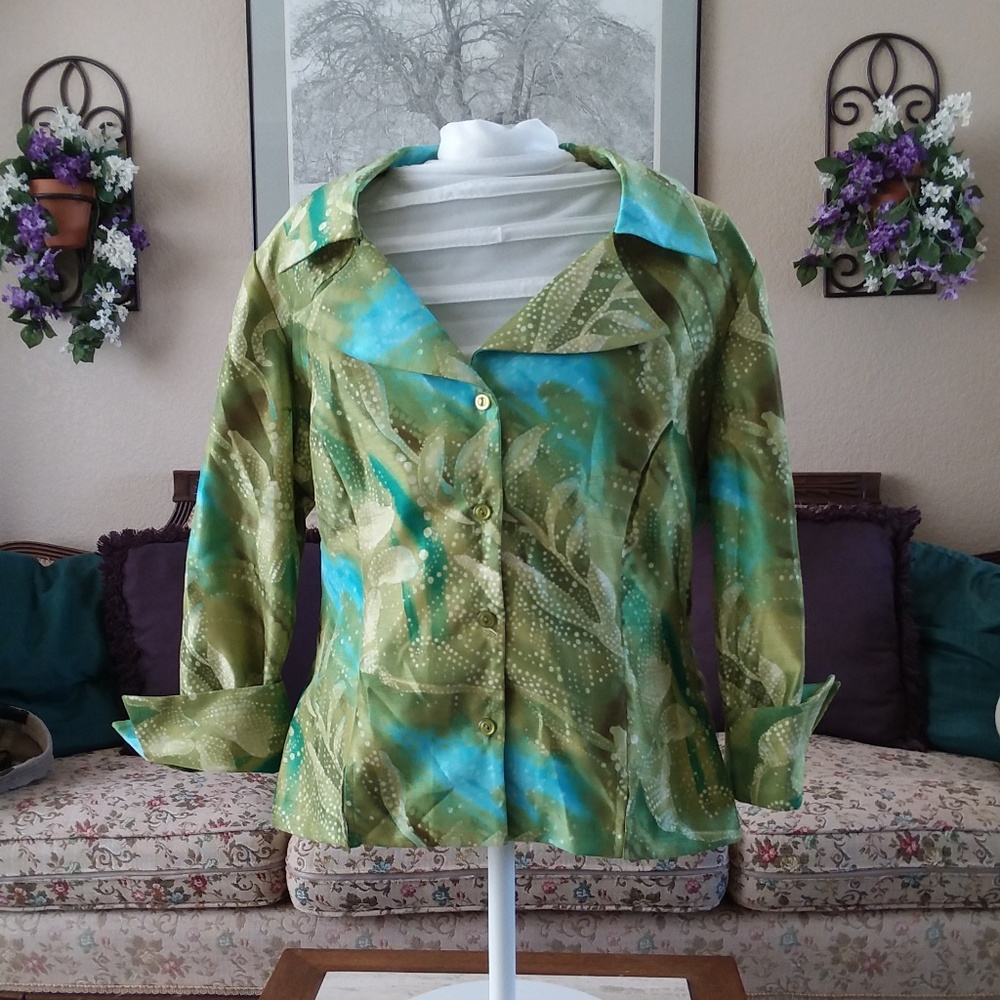 Dressbarn Ladies Green Floral Blouse Size Small